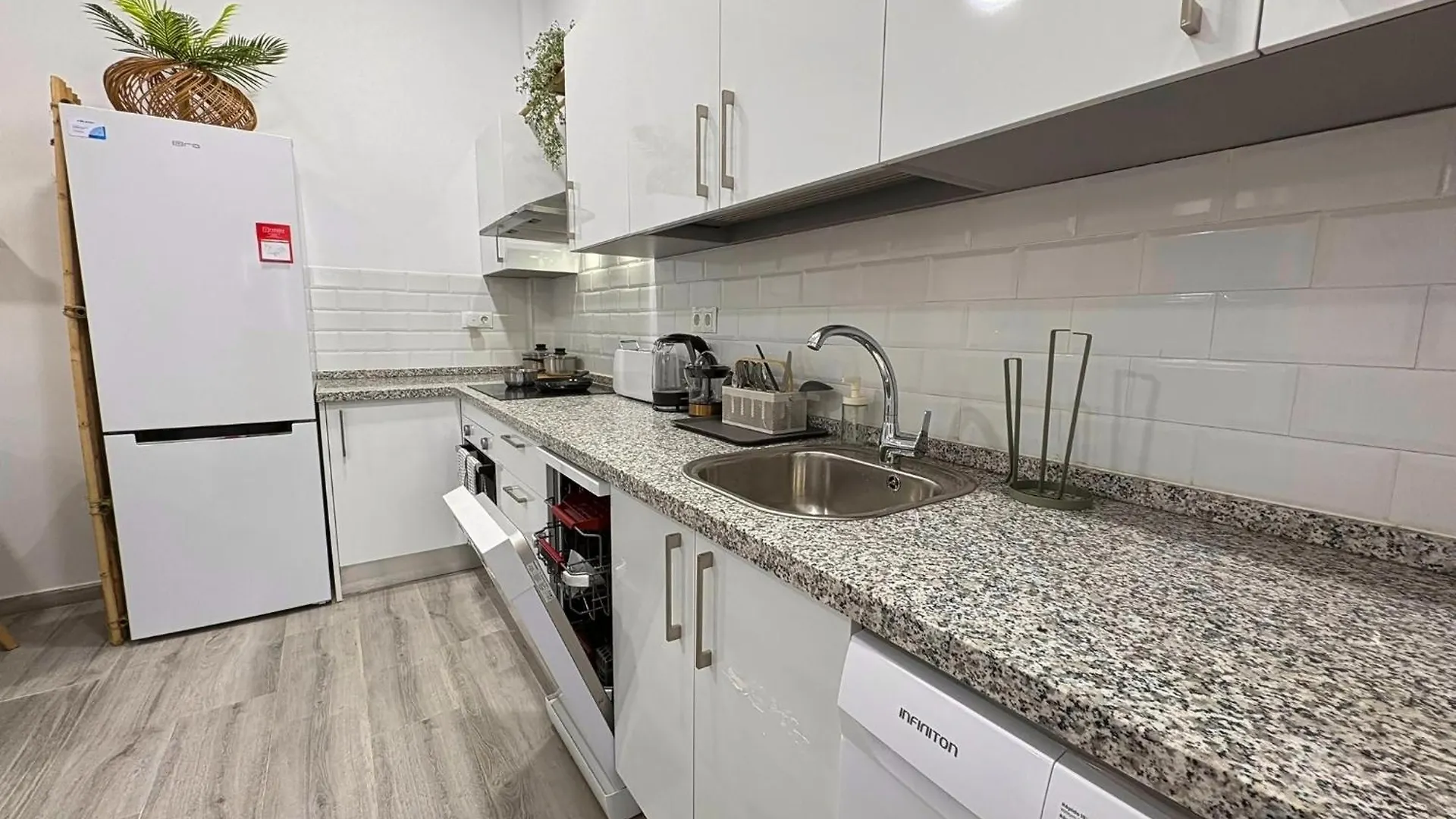 Appartamento Refugio Del Madrono - Estudio Moderno En Málaga
