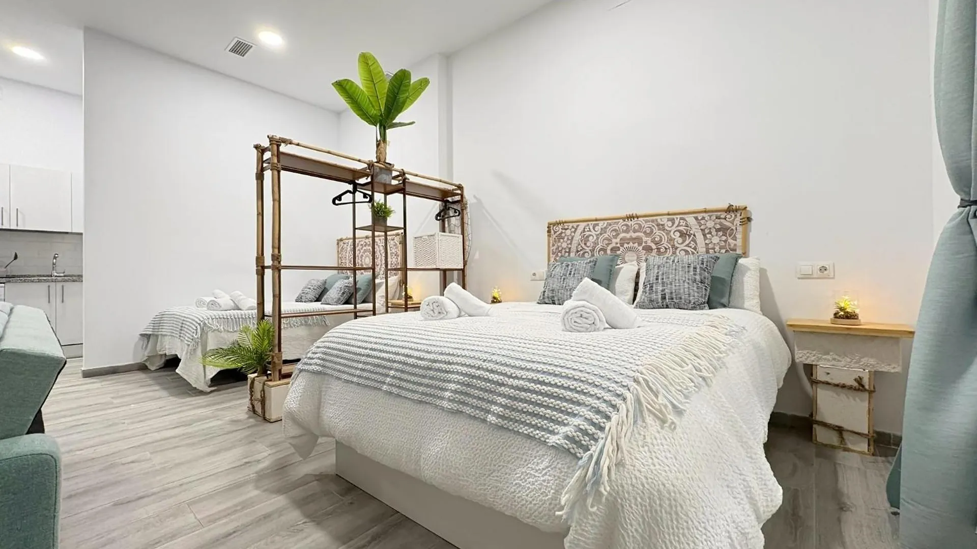 Refugio Del Madrono - Estudio Moderno En Málaga Appartamento